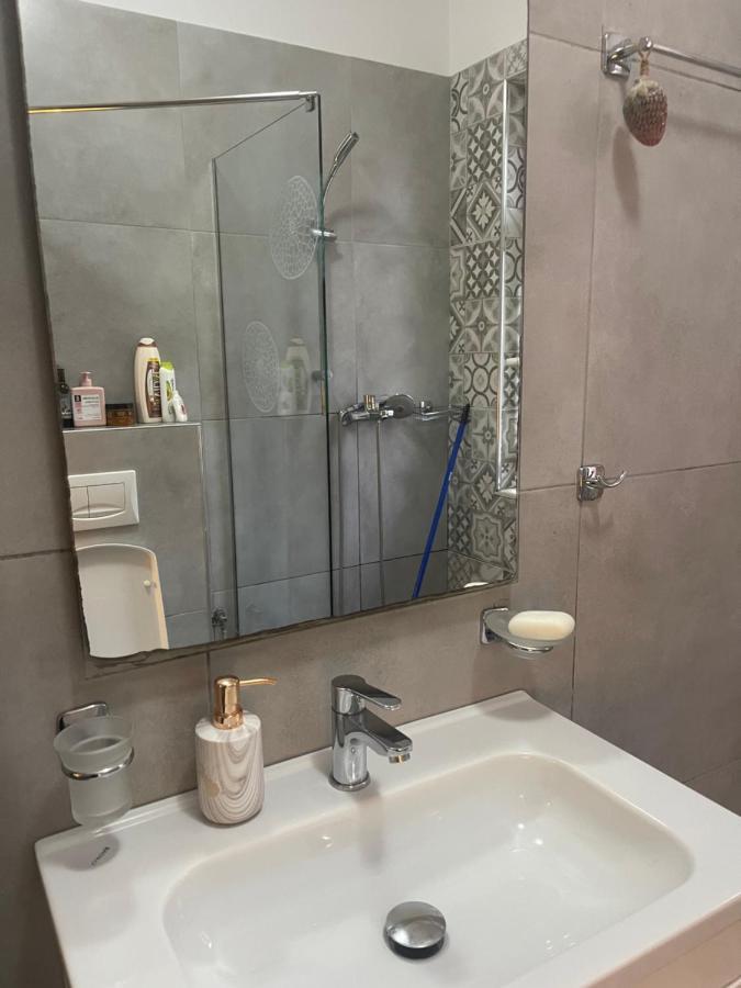 Amadeus Apartament * Tirana